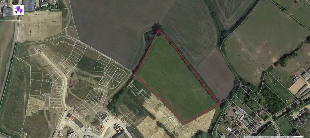 Aerial image of a plot of strategic land in Raunds, Northamptonshire. Where Colecar Strategic Land has entered into a landowner agreement to promote the 4.5-acre plot.